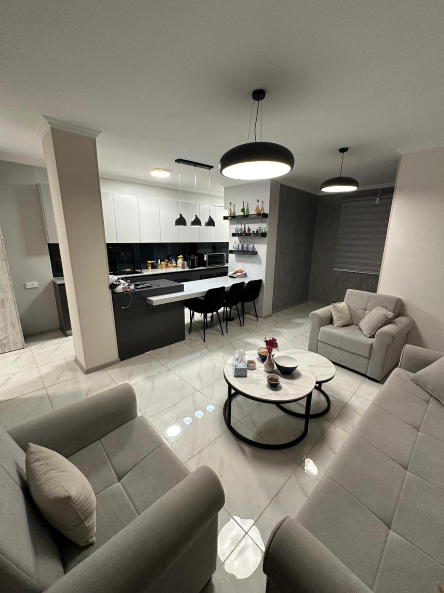 Elegant Escape In City Center Erivan Exterior foto
